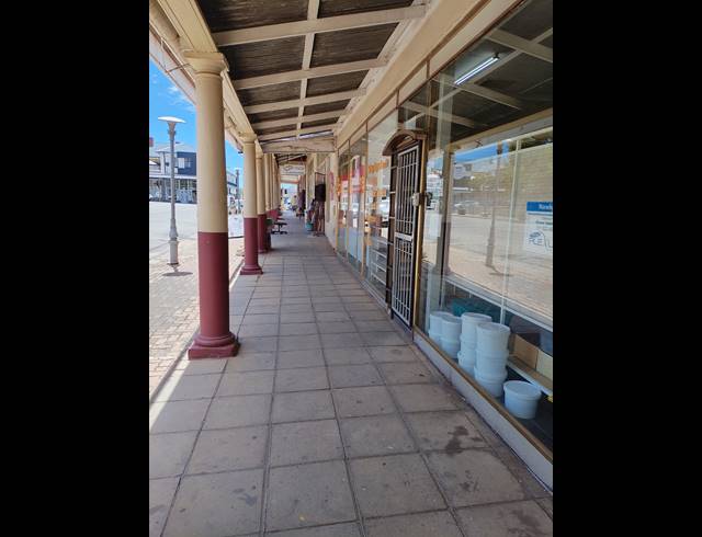 M² RETAIL FOR SALE IN HEIDELBERG CENTRAL